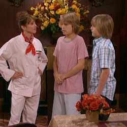 Zack and Cody on 'The Suite Life on Deck.' Screenshot via Disney+